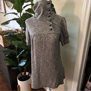 Small black and white asymmetrical button turtleneck T-shirt/dress